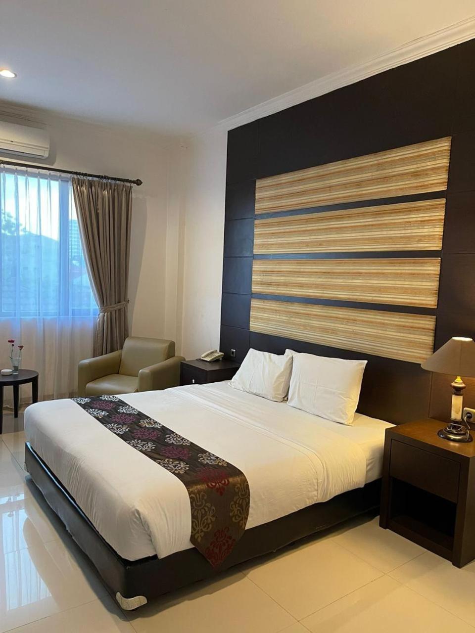 Hotel Aresidencia Sei Putih
